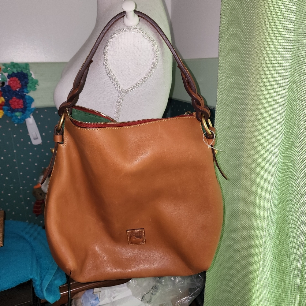 DOONEY BOURKE EUC LRG FLORENTINE LEATHER HOBO